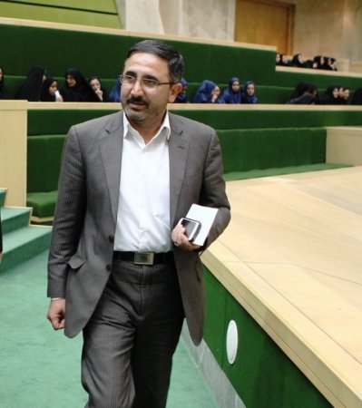 دریافت عوارض از بومیان حاشیه آزادراه تهران شمال خلاف قانون است دریافت عوارض از بومیان حاشیه آزادراه تهران شمال خلاف قانون است