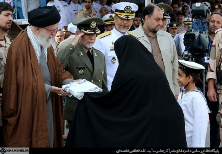 حضور رهبر انقلاب در نوشهر/ متن مشروح سخنرانی حضرت آیت الله خامنه ای 