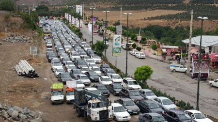 قفل ترافیک بر دروازه شمال/ حبس مرزن آبادیها در تعطیلات قفل ترافیک بر دروازه شمال/ حبس مرزن آبادیها در تعطیلات