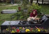 قصه دختر گل فروش چالوسی که در تهران زبانزد شده است+تصاویر