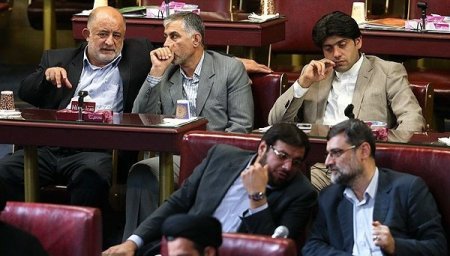 رونمایی از سیاستمداران دو زیست/در یارکشی عارف و لاریجانی، نماینده گان مازندران به کدام سمت رفتند رونمایی از سیاستمداران دو زیست/در یارکشی عارف و لاریجانی، نماینده گان مازندران به کدام سمت رفتند