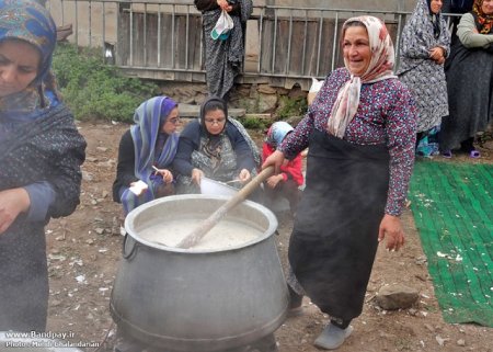 افطار مازنیها باطعم«روزه سری»/«سحری خوانی»نوای بیداری روزهداران افطار مازنیها باطعم«روزه سری»/«سحری خوانی»نوای بیداری روزهداران