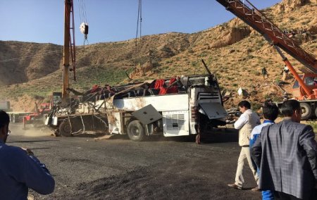 آخرین جزئیات از "ارابه مرگ" در جاده چالوس/ افزایش کشته ها به 15 نفر+ تصاوير آخرین جزئیات از "ارابه مرگ" در جاده چالوس/ افزایش کشته ها به 15 نفر+ تصاوير