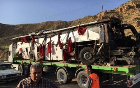 آخرین جزئیات از "ارابه مرگ" در جاده چالوس/ افزایش کشته ها به 15 نفر+ تصاوير آخرین جزئیات از "ارابه مرگ" در جاده چالوس/ افزایش کشته ها به 15 نفر+ تصاوير