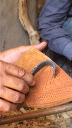 احیا کارگاه  صنایع دستی "لاکتراشی" در نیتل روستایی کجور+ تصاوير